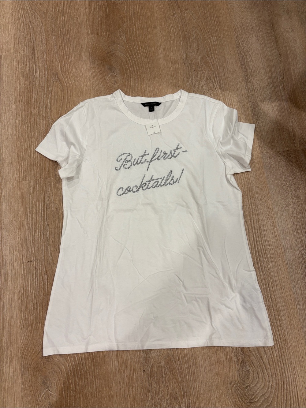 Banana Republic “But First Cocktails” Embroidered Tee M White Graphic T-Shirt